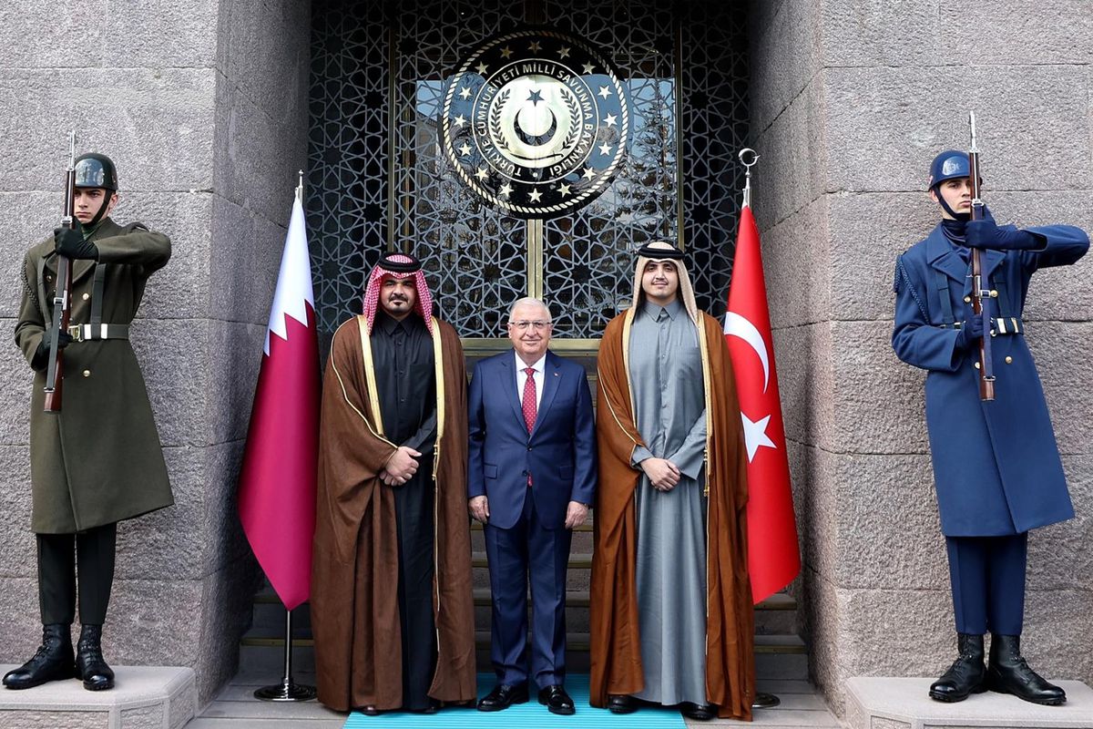 Bakan Güler, Katar Emiri'nin kardeşlerini kabul etti