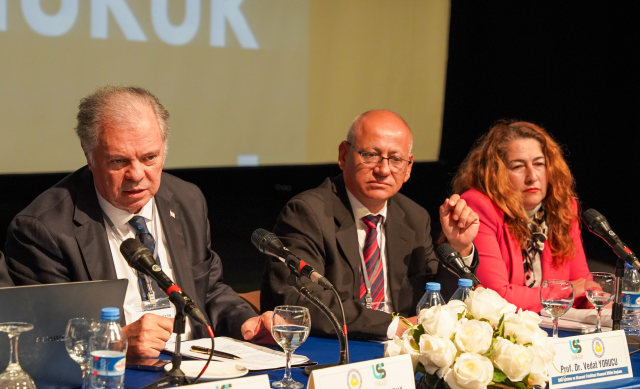 Doğu Akdeniz’in Stratejik Önemi Forumu'nda jeopolitik ve uluslararası ilişkiler ele alındı 32 dogu akdenizin stratejik onemi 19694045 8764 3 m