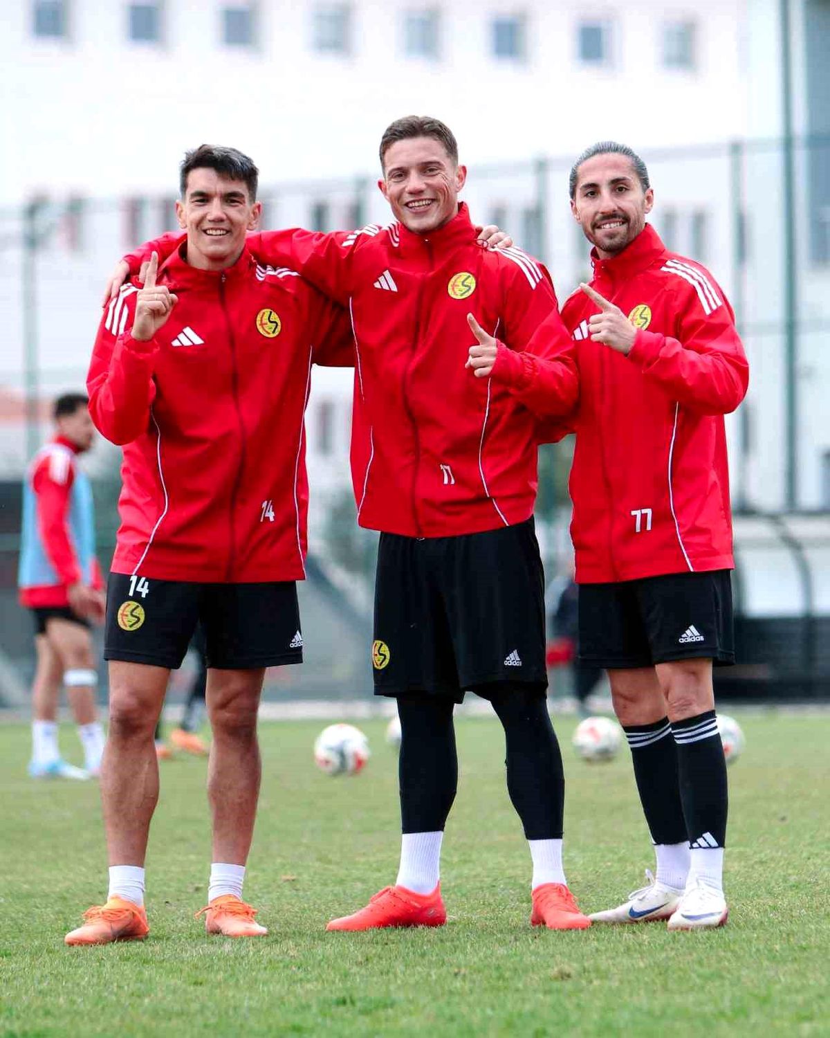 Eskişehirspor'da Karşıyaka mesaisi sürüyor