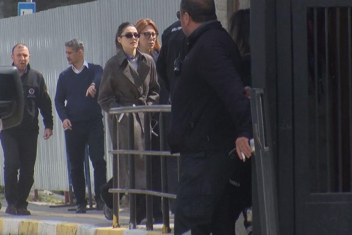 Hande Erçel gözaltında! İfade verip, Adli Tıp'a sevk edildi