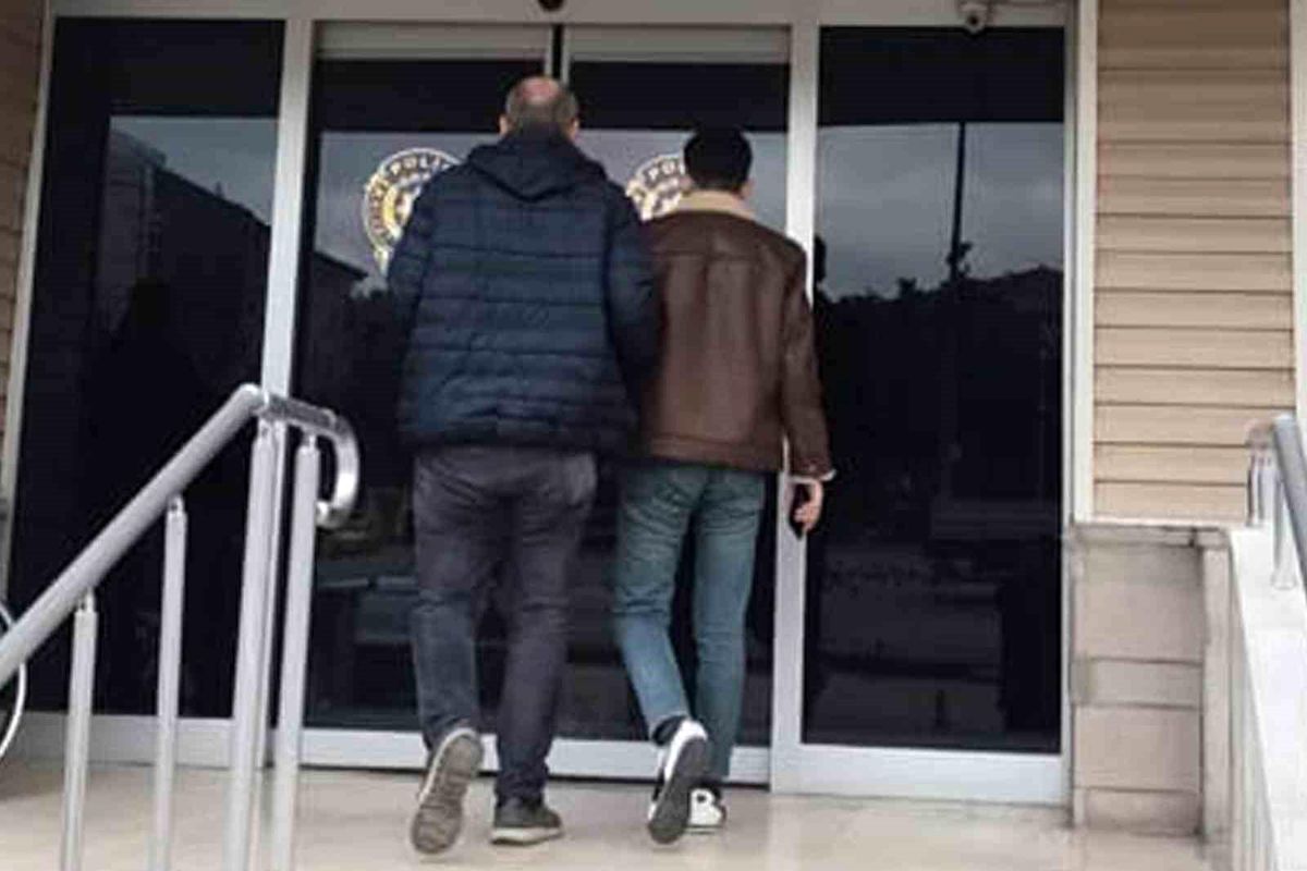 Kırıkkale'de bilişim yoluyla hırsızlıktan aranan hükümlü polis operasyonuyla yakalandı