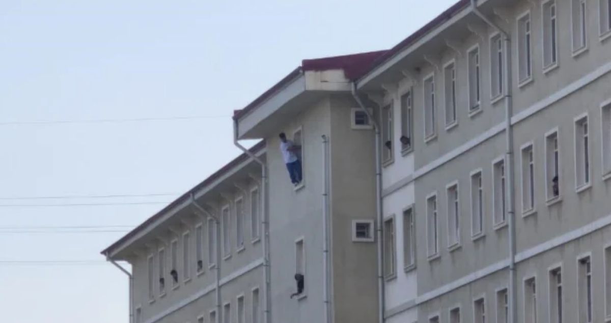Muğla KYK'da intihar eden çocuk kimdir, neden intihar etti? Muğla KYK'da kendini camdan atan çocuk kaç yaş...