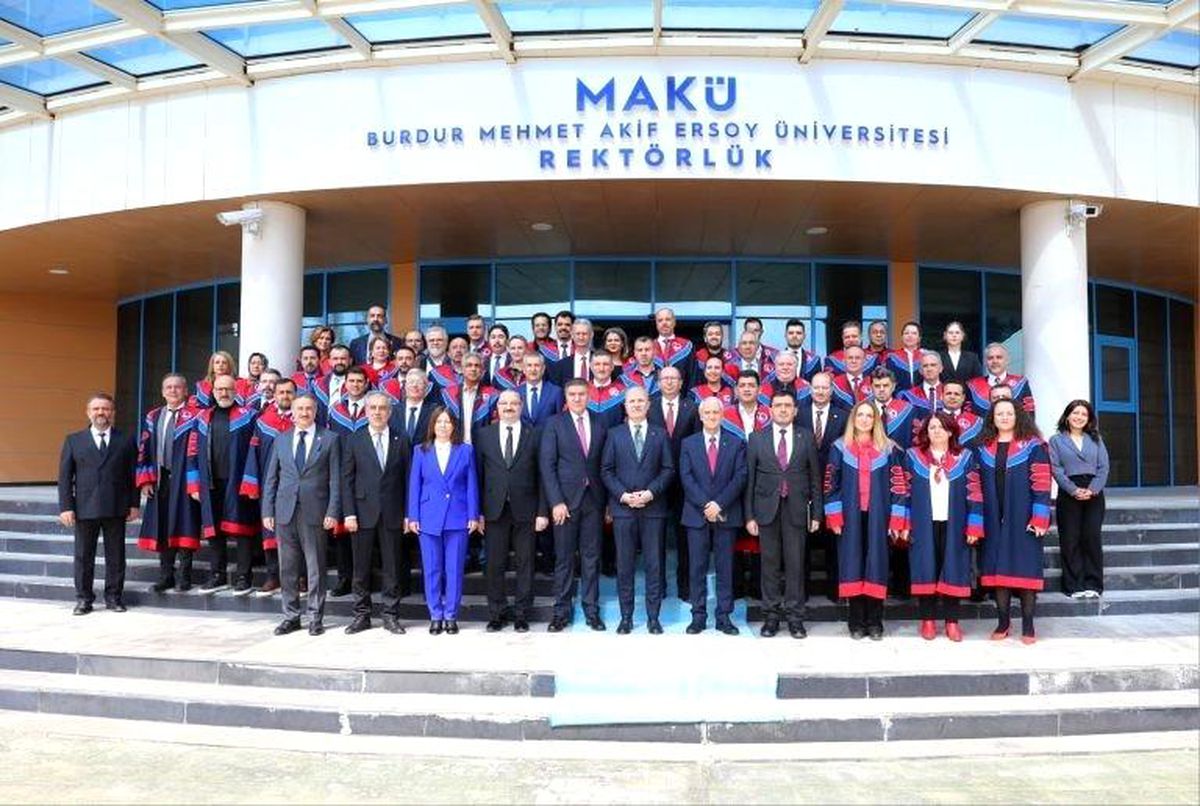 Rektör Hacımüftüoğlu, YÖK Başkanı Özvar ile tarımda dijital dönüşüm protokolünde buluştu