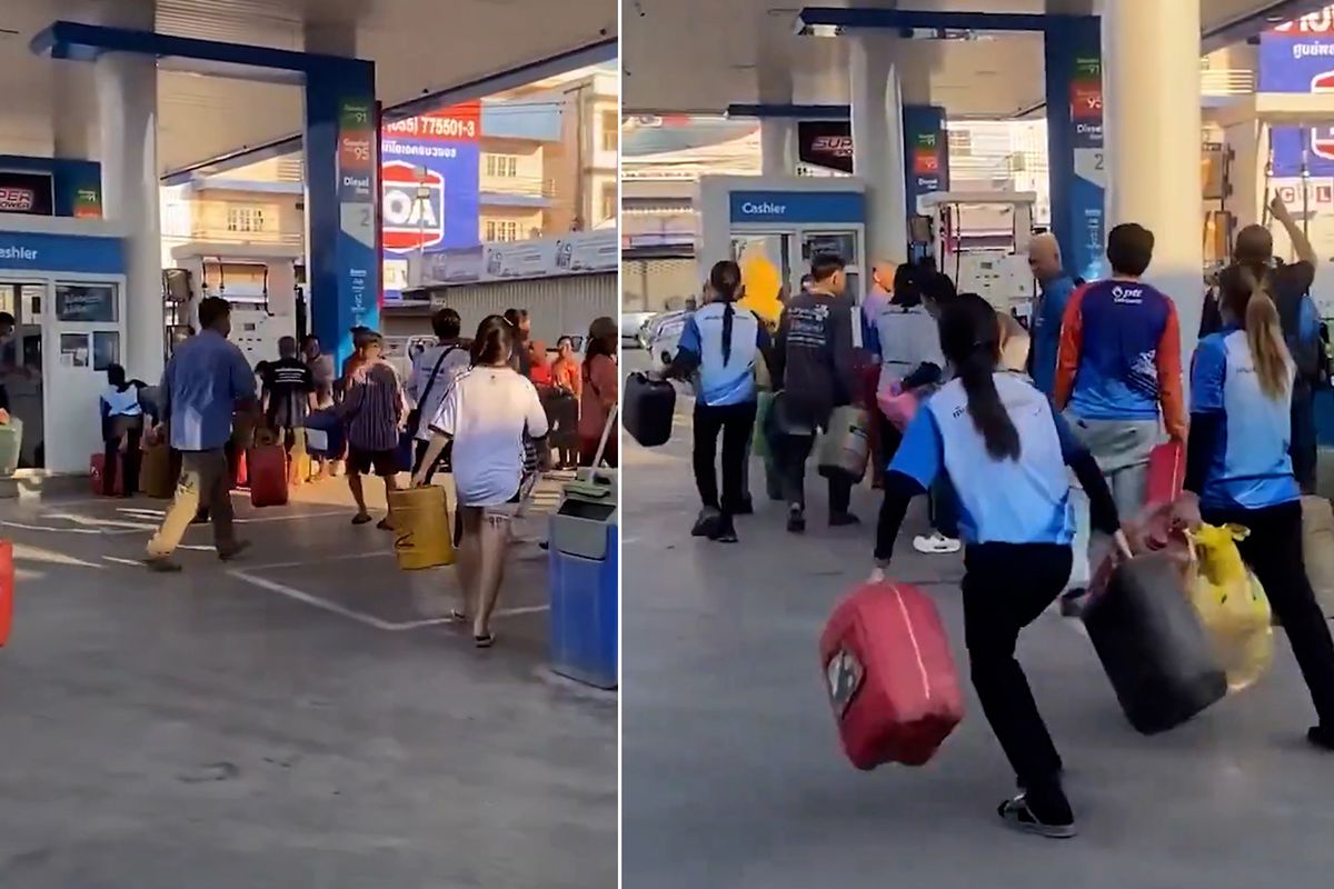 Tayland'da yakıt krizi nedeniyle insanlar ellerinde bidonlarla petrollere akın etti