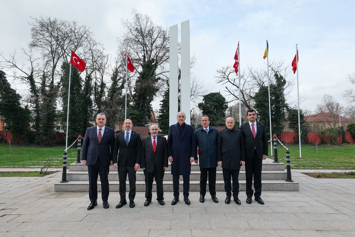 Kurtulmuş'tan Bükreş Türk Şehitliği Ziyareti