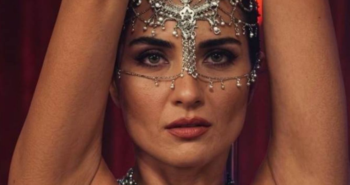 Tuba Büyüküstün kimdir? Tuba Büyüküstün kaç yaşında, nereli, hangi filmde oynuyor?