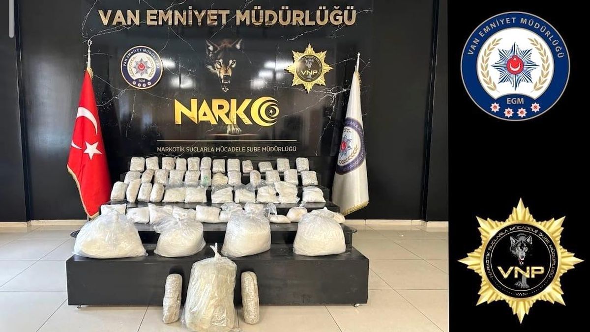 Van'da kamyonette 90 kilo uyuşturucu ele geçirildi