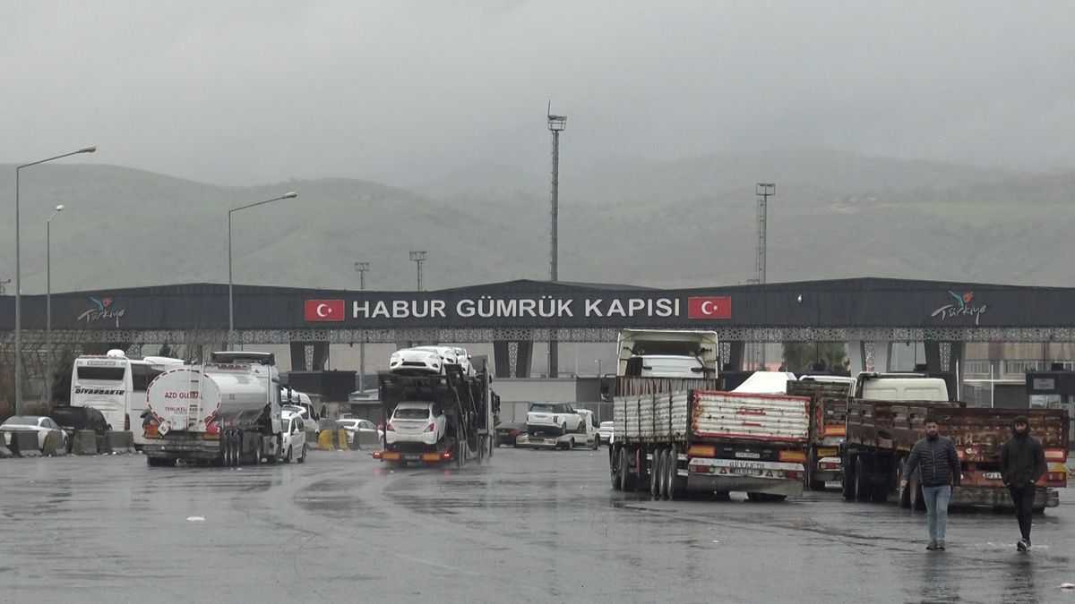 Orta Doğu'daki gerilime rağmen Habur Sınır Kapısı'nda ticaret trafiği kesintisiz sürüyor