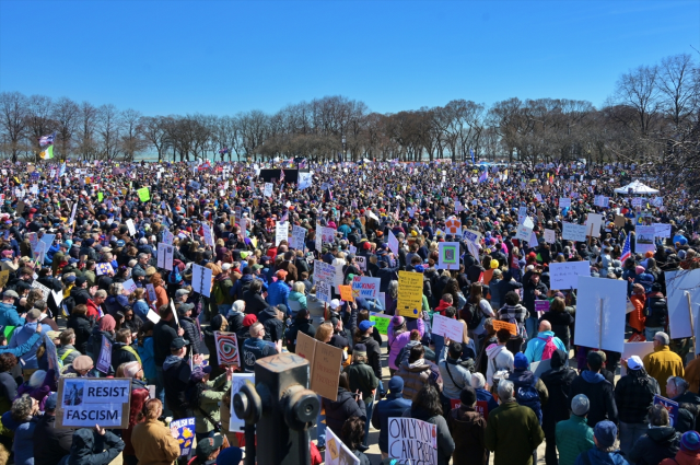 Миллионы против Трампа