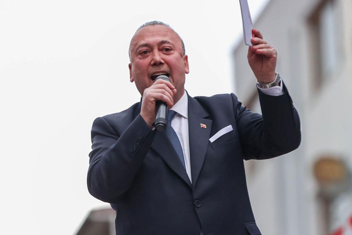 CHP'de Özkan Yalım'ın üyeliği askıya alındı