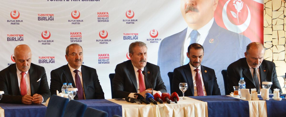 Destici: PKK tüm unsurlarıyla silah bırakmadan anayasal adım atılmamalı