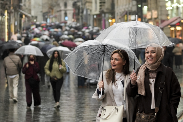 istanbulda yagmur durmayacak a 19699589 5451 2 m