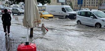İstanbul'da yağmur durmayacak! AKOM'dan yeni uyarı: Zorunlu olmadıkça çıkmayın