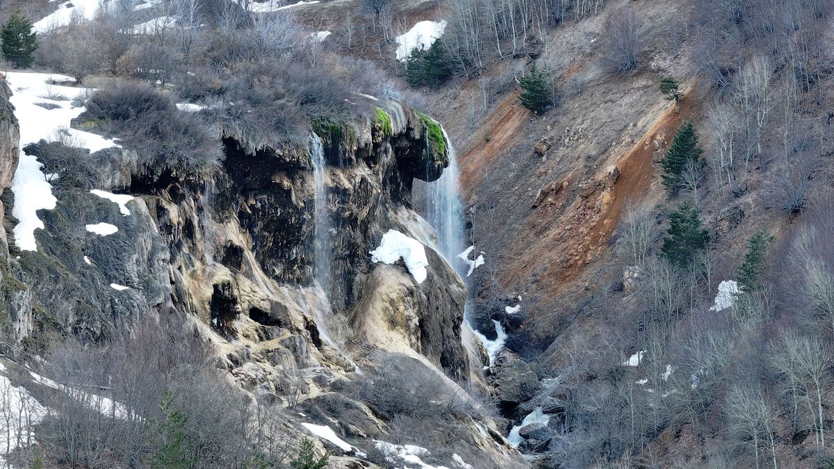 Dipsizgöl Şelalesi turizm alanına dönüştürülüyor
