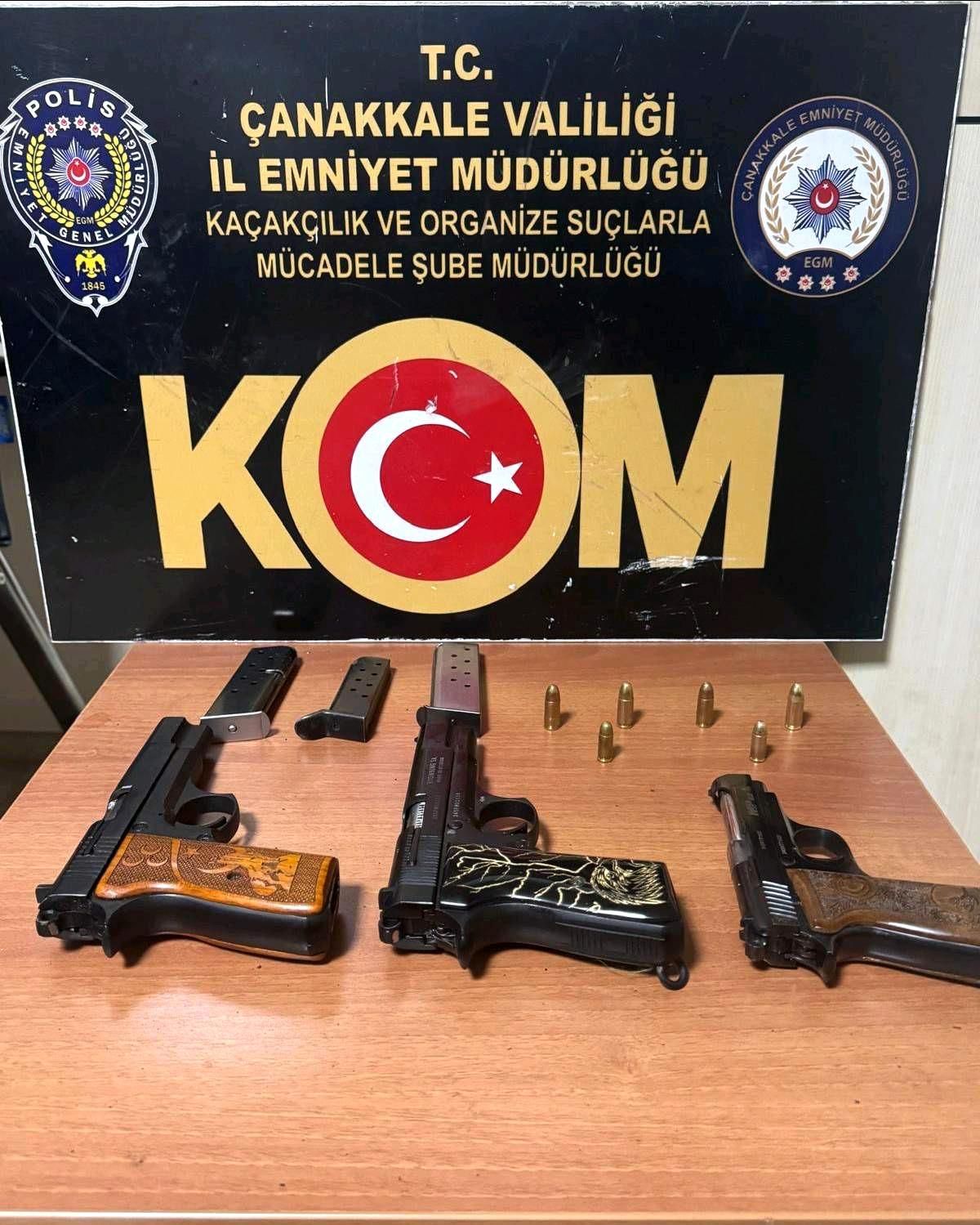 Çanakkale'de huzur uygulamalarında uyuşturucu ve göçmen kaçakçılığından 6 şüpheli tutuklandı