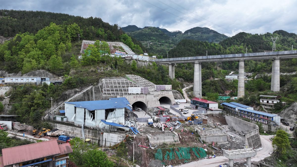 Çin'de tünel inşaatında patlama: 4 ölü, 9 yaralı