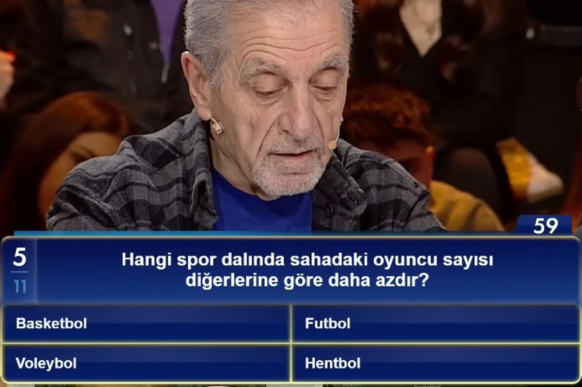 Hangi spor dalında sahadaki oyuncu sayısı diğerlerine göre daha azdır?