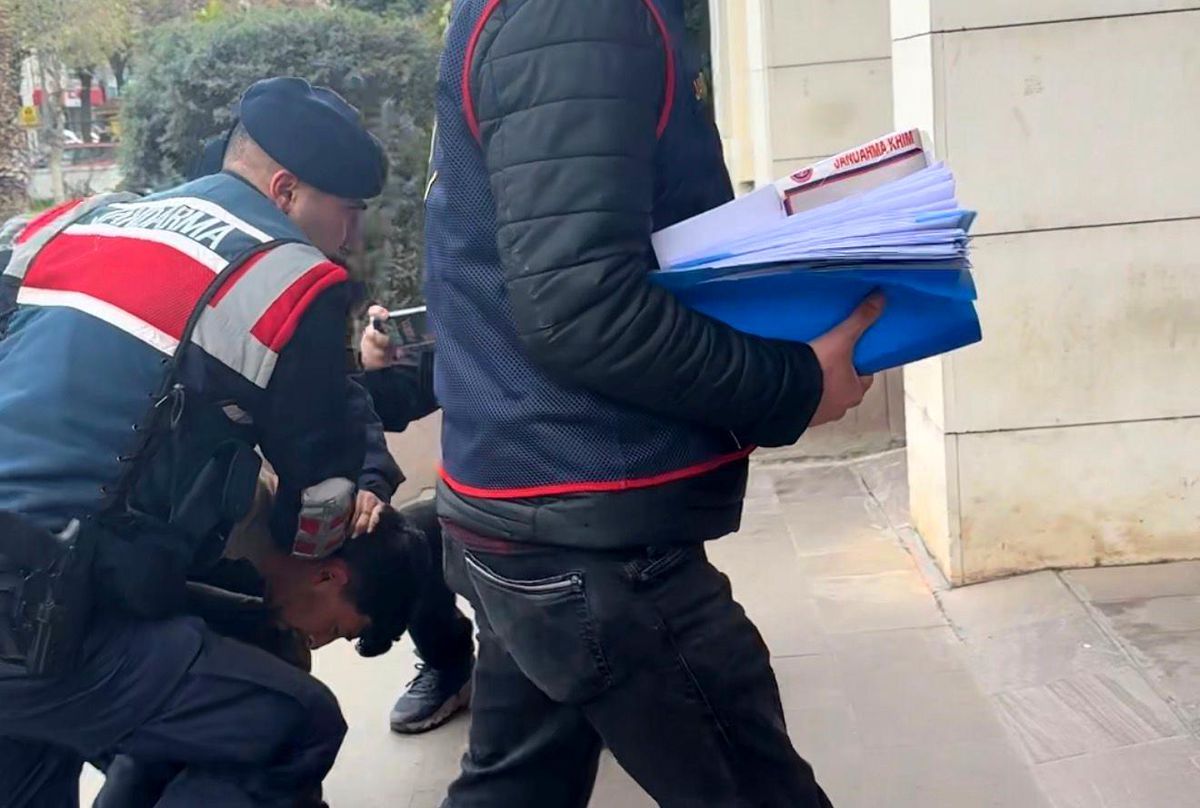 Manisa'da 4 aile ferdini öldüren şüpheli tutuklandı