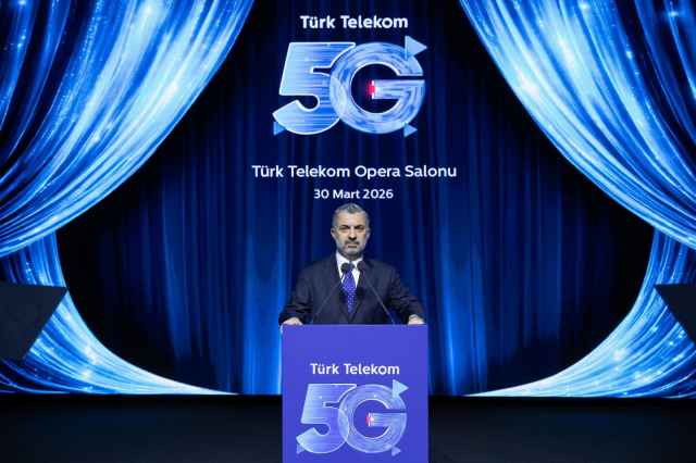 muslum gursesin hologrami sahn 19703030 1804 2 m