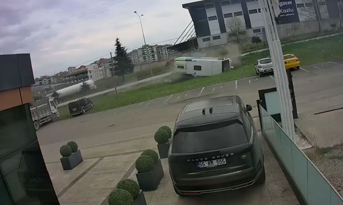 Samsun'da Otobüs Kazası Güvenlik Kamerasında