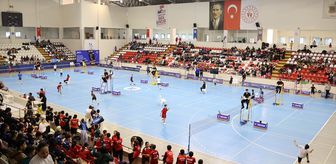 11-13 Yaş Altı Türkiye Badminton Şampiyonası, Amasya'da başladı