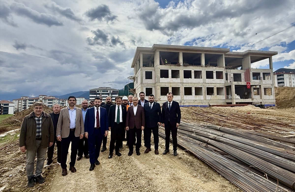 AK Parti Karabük heyeti, yatırımları inceledi