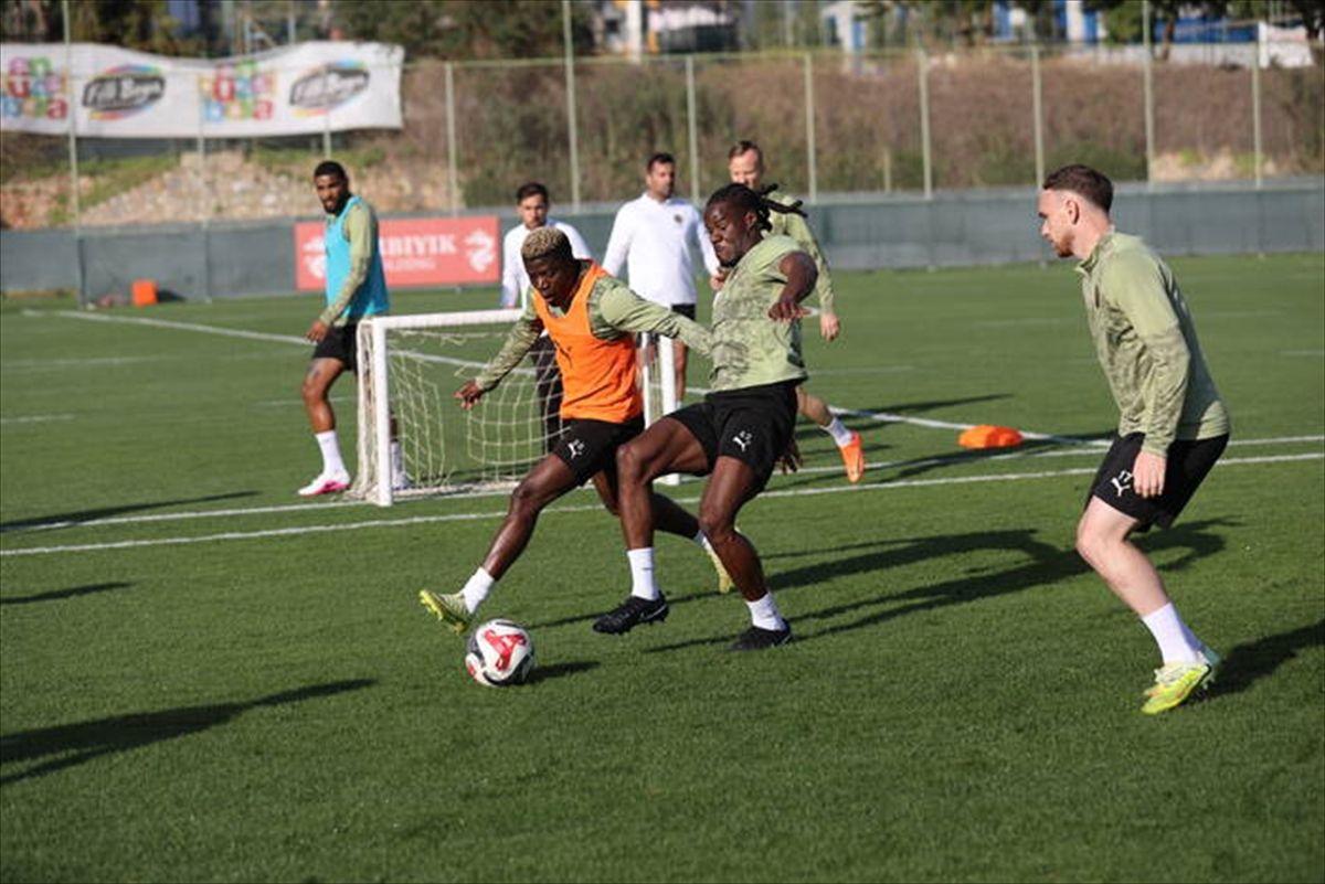 Alanyaspor, Trabzonspor maçının hazırlıklarına başladı