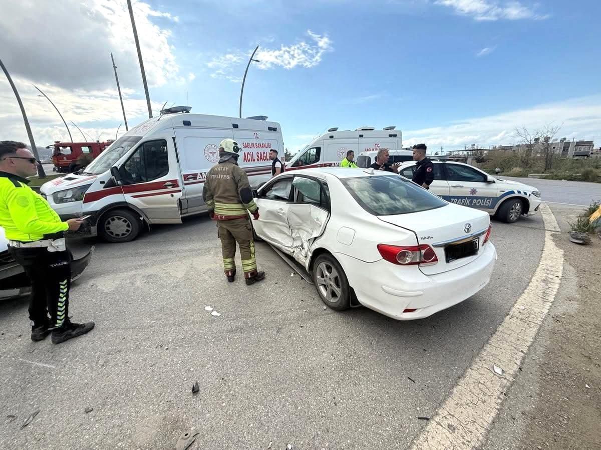 Arsuz'da trafik kazası: 1 yaralı