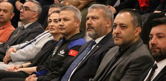 Astronot Alper Gezeravcı, Eskişehir'de üniversite öğrencileriyle buluştu