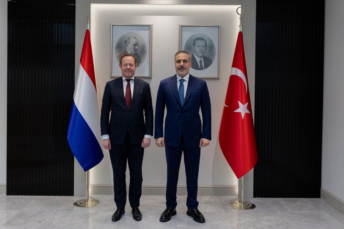 Bakan Fidan, Hollandalı mevkidaşı Van Weel ile görüştü