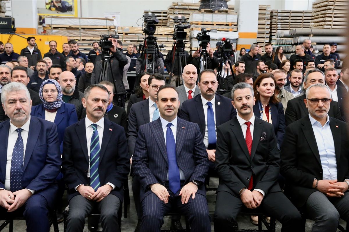 Bakan Kacır, Kocaeli'de alüminyum üretim hattının açılışında konuştu Açıklaması