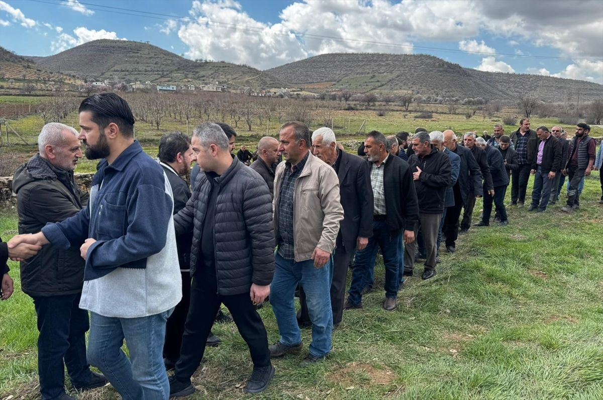 Batman'da silahlı saldırıda ölen anne ve oğlunun cenazeleri Mardin'de defnedildi