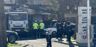 Beşiktaş'ta araç kiralama şirketinin 14 aracını etkileyen yangın söndürüldü