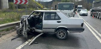 Bilecik'te üç aracın karıştığı trafik kazasında 4 kişi yaralandı
