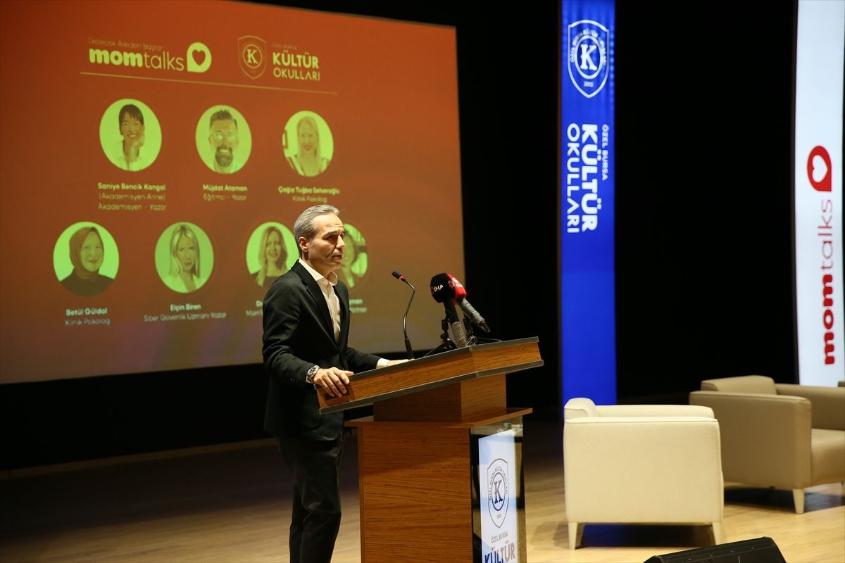 Bursa'da 'Gelecek Aileden Başlar Momtalks' etkinliği düzenlendi
