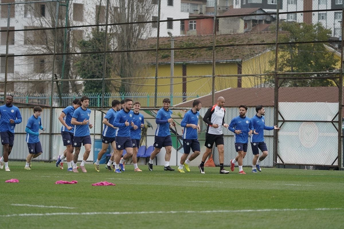 Rizespor, Karagümrük Maçı Hazırlıklarını Sürdürüyor: Kritik Karşılaşma Öncesi Detaylar