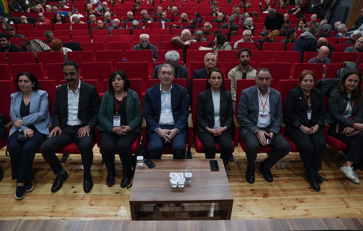 DEM Parti Eş Genel Başkanı Bakırhan, SYKP'nin 6. Olağan Kongresi'nde konuştu Açıklaması