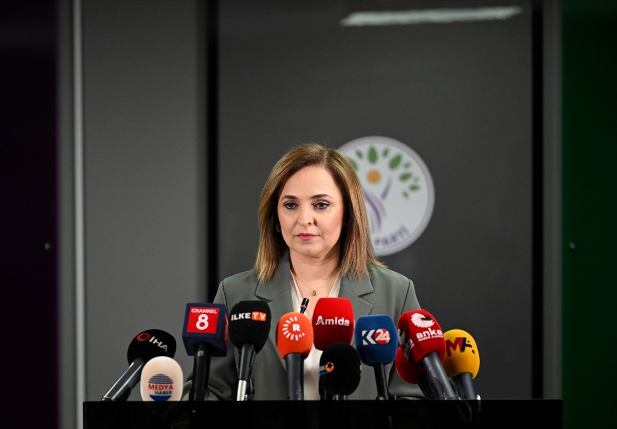 DEM Parti Sözcüsü Doğan, basın toplantısı düzenledi Açıklaması