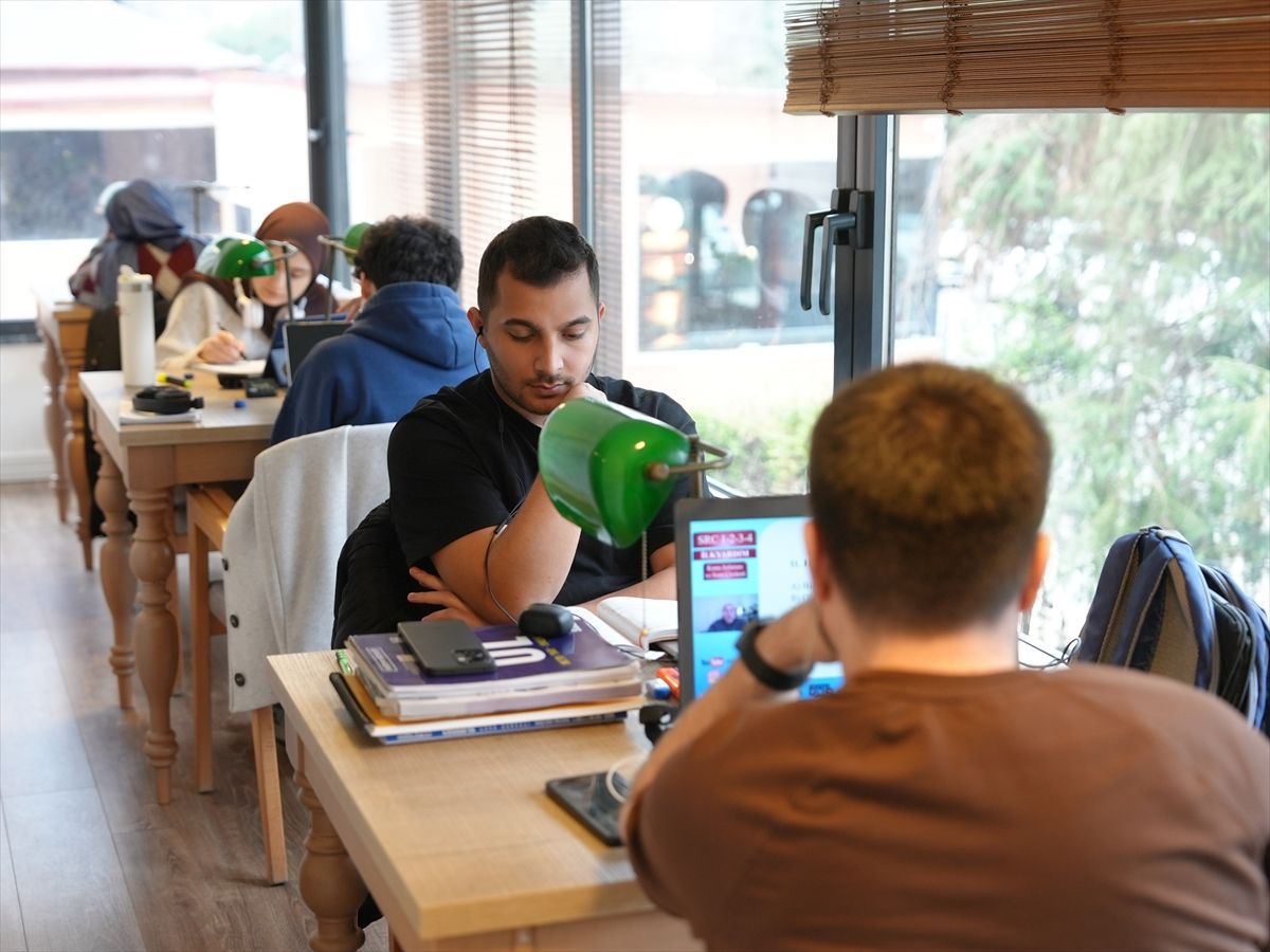 Düzce'de kütüphane kültürü belediye ve hayırsever işbirliğiyle gelişiyor
