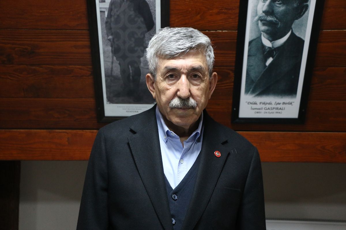 Eskişehir'de Bakü Türkoloji Kurultayı'nın 100. yılı münasebetiyle sempozyum düzenlendi