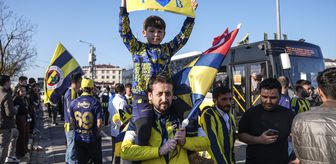 Fenerbahçe, Beşiktaş derbisi için Chobani Stadı'na hareket etti