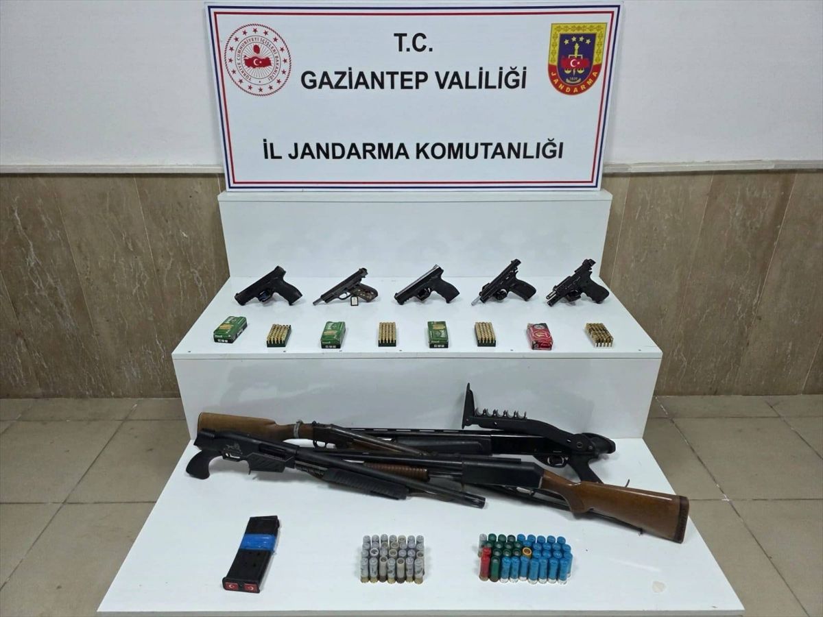 Gaziantep'te silah kaçakçılığı operasyonunda 19 şüpheli yakalandı