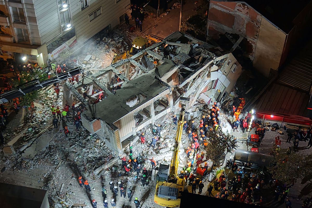 Gebze'de yıkılan binayla ilgili ikinci raporda, olayın metro ile ilgili olmadığı belirtildi