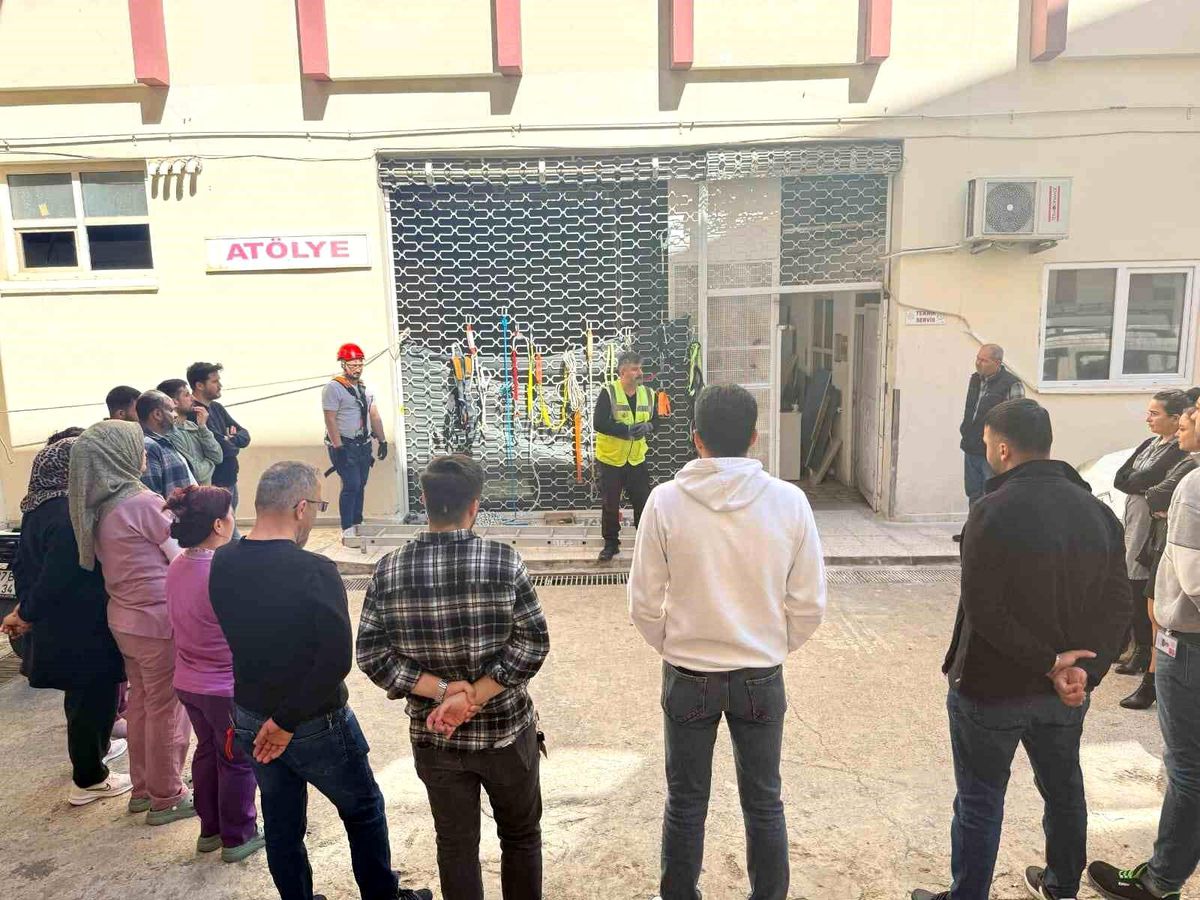 Hastane personeline yüksekte çalışma güvenliği eğitimi