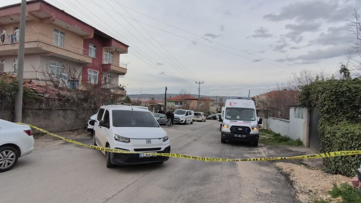 Kırıkkale'de bıçaklı saldırı: Baba hayatını kaybetti