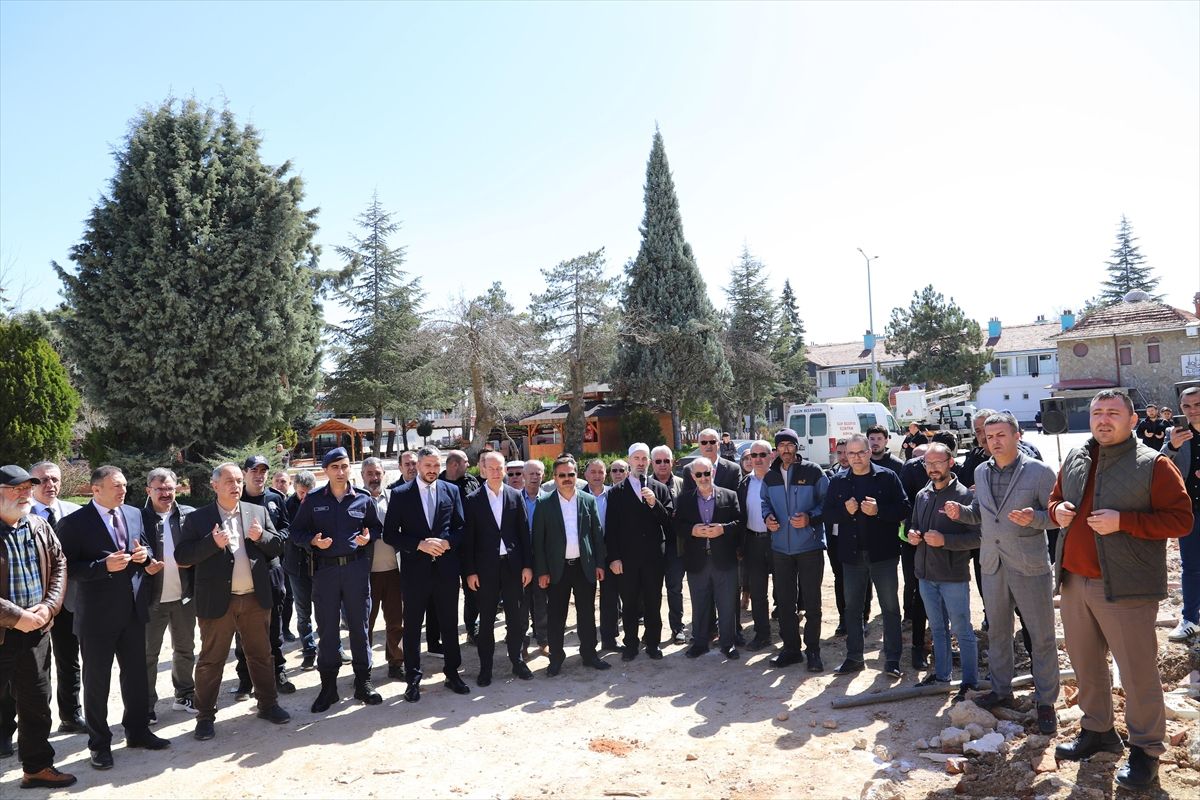Ilgın'da otel projesinin temel kazma çalışması başladı