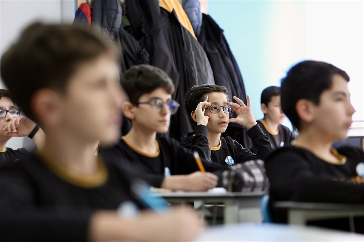 İmam hatip lisesi öğrencileri, Singapur'daki matematik olimpiyatlarında zirveyi hedefliyor