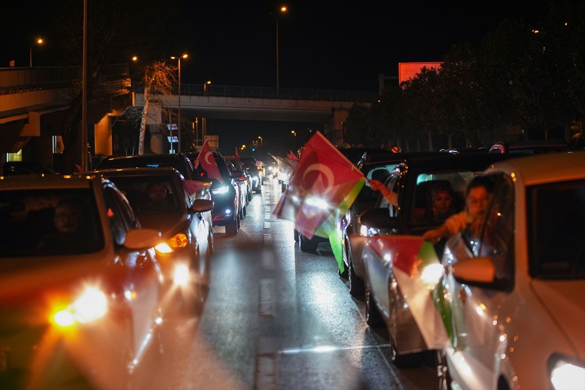 İstanbul'da Gazze'ye destek için araç konvoyu oluşturuldu