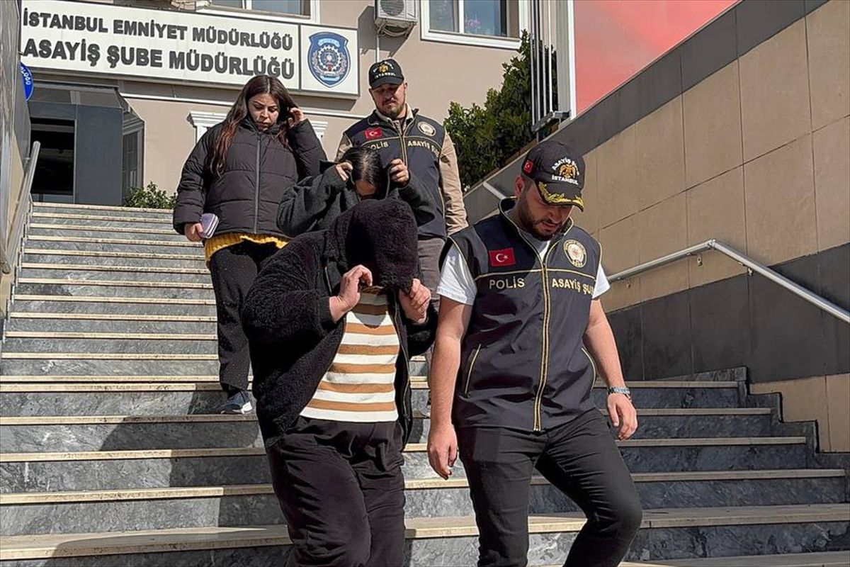 İstanbul ve İzmir'de düzenlenen fuhuş operasyonunda yakalanan 9 zanlı tutuklandı