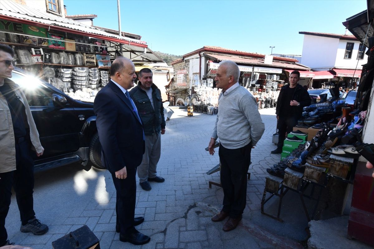 Kastamonu Valisi Dallı'dan esnaf ziyaretleri